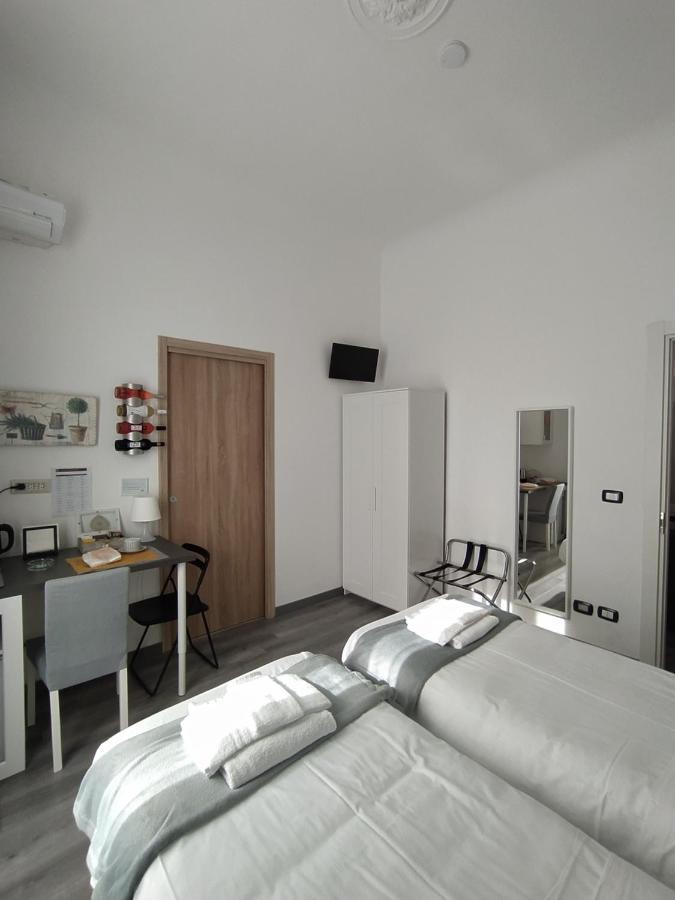 Domus Nikolai Hotel Bari Exterior photo